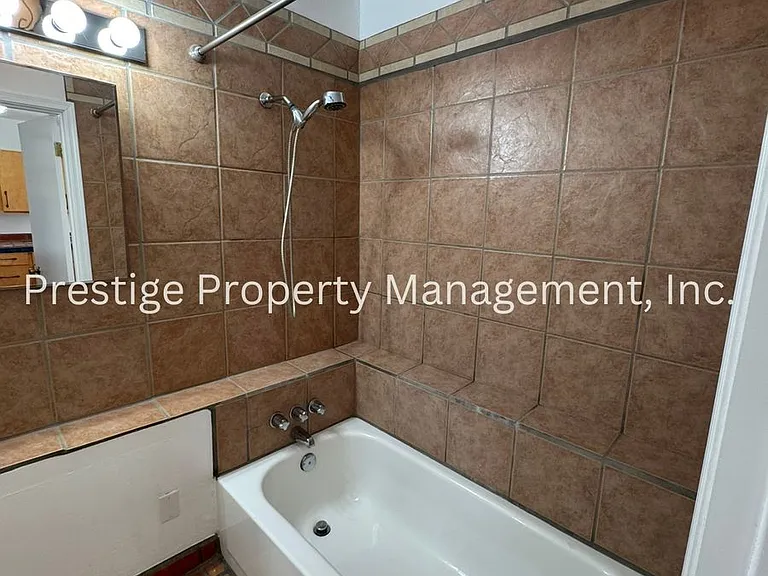 3301 E Flower St — Photo 11
