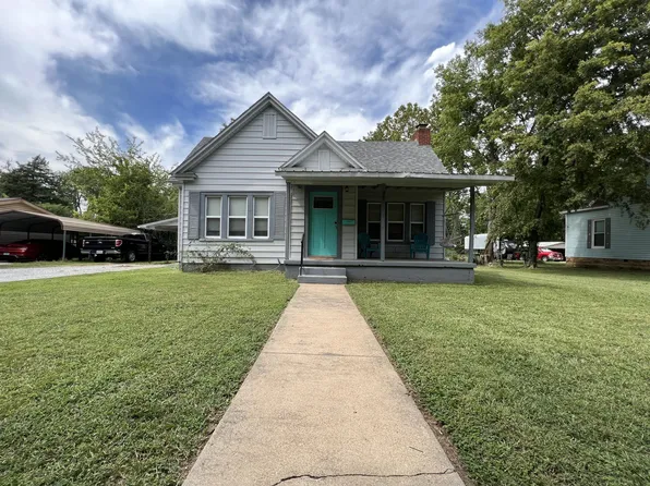 225 S Brewer St, Vinita, OK 74301