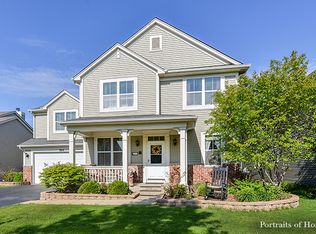 564 Cardinal Ave, Oswego, IL 60543