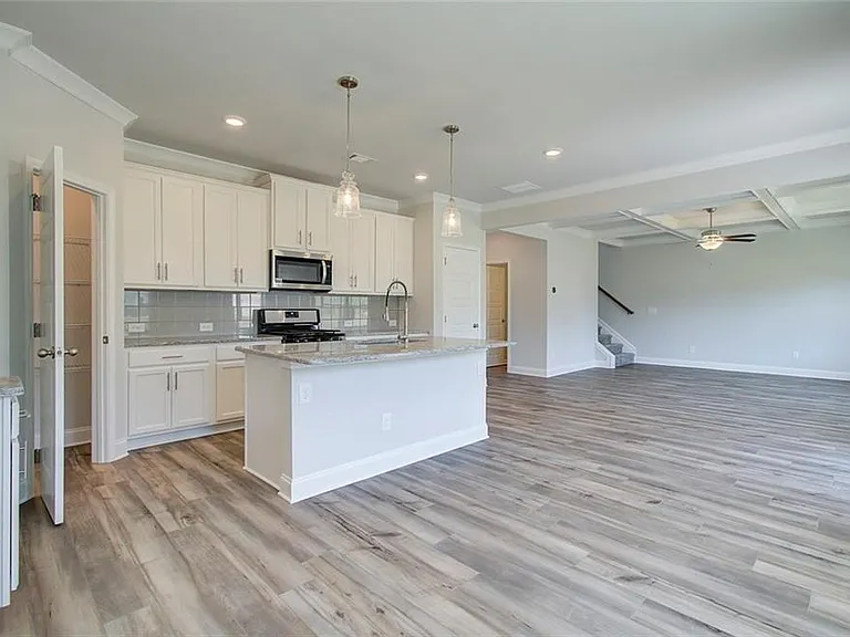 1751 Branthaven Ln — Photo 7
