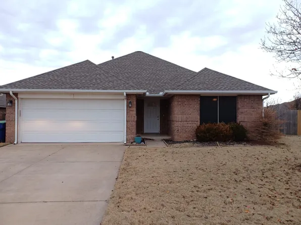 629 Jupiter Ln, Mustang, OK 73064