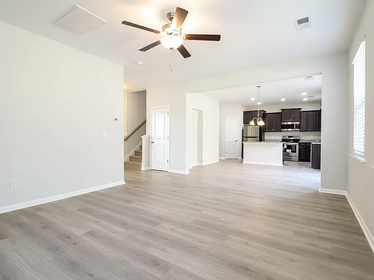 313 Woodgate Way — Photo 3