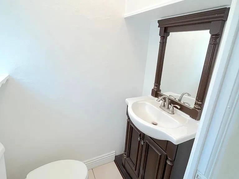227 S Gale Dr #4 — Photo 19