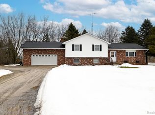 5710 Wildcat Rd, Clyde, MI 48049