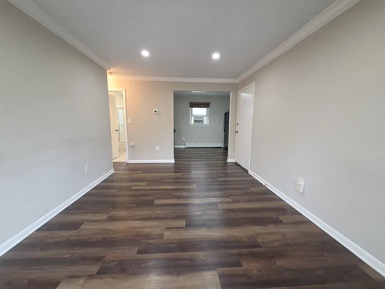 1 George St #2 — Photo 18