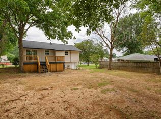 225 Britt St, Florence, AL 35633