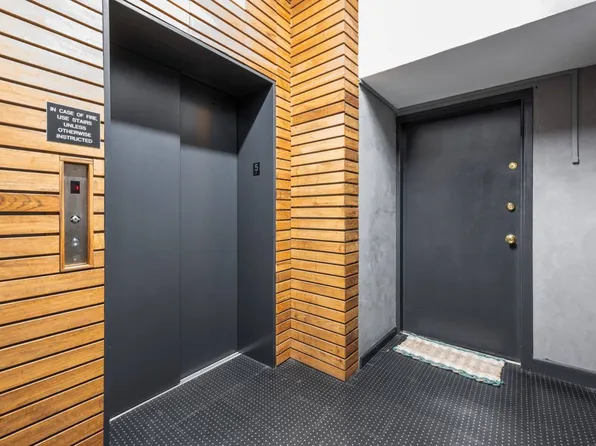 460 West Broadway image 19 of 20