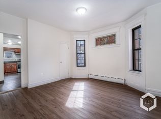 704 Ditmas Ave #2R, Brooklyn, NY
