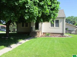 1515 W 26th St, Sioux City, IA 51103