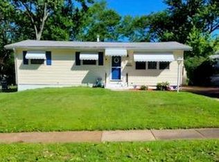 1165 Hallwood Dr, Florissant, MO 63033