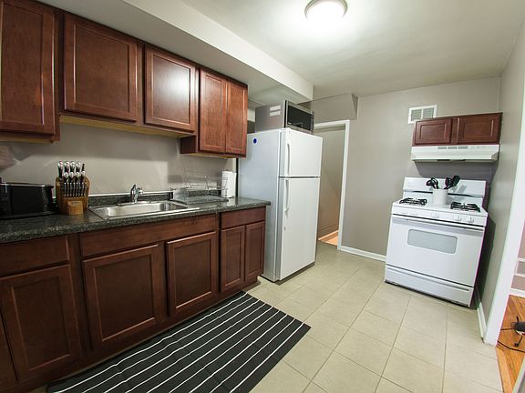 4th image of 3324 Western Ave #For-327