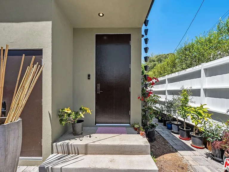 2202 Washington Ave #B — Photo 3
