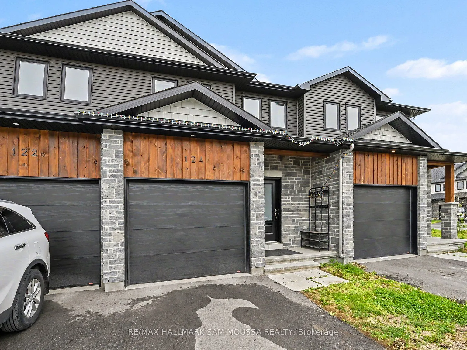 3 bed, $2,600 — Photo 2