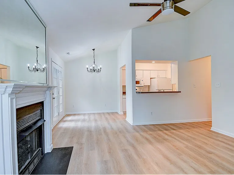 2393 London Pointe Dr — Photo 18