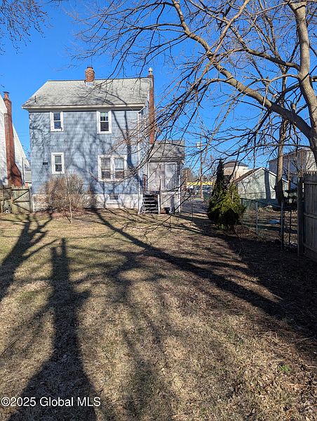 4th image of 2 Woolard Avenue