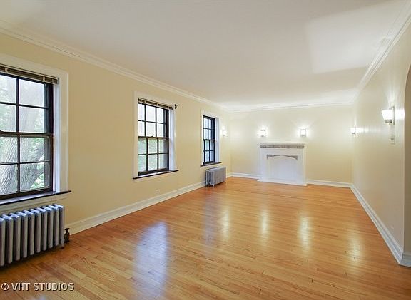 3rd image of 6164 N Hoyne Ave #2