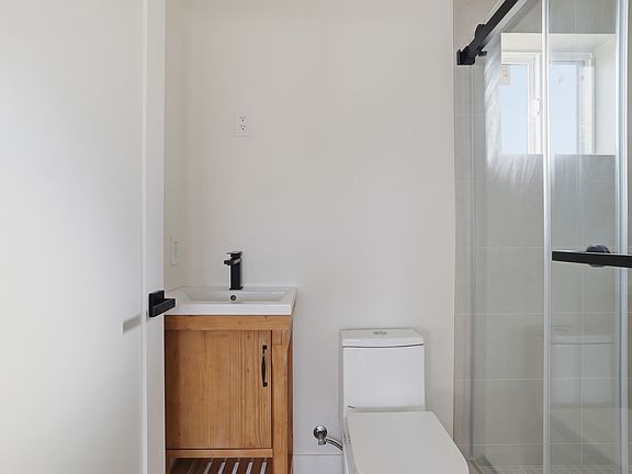 3rd image of 13689 1/2 Garber St