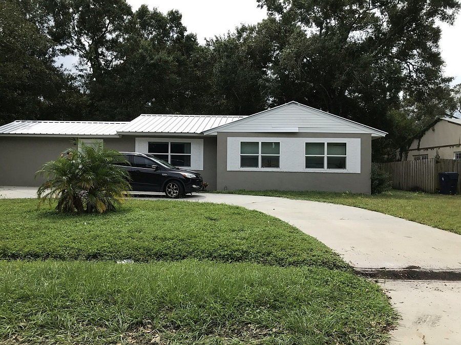 1st image of 1502 W Brandon Dr