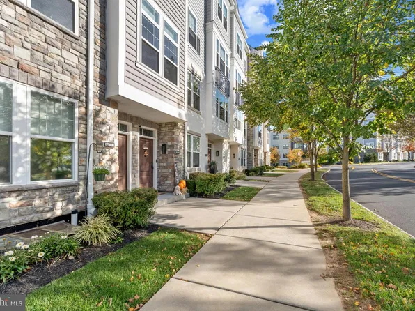 236 Charles Ellis Dr #3, Newtown Square, PA 19073