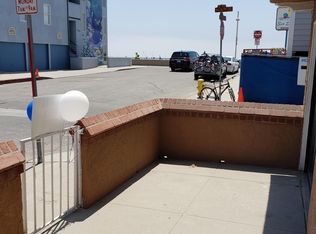 17 10th St, Hermosa Beach, CA 90254