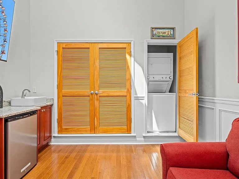 Laundry Room Cabinet