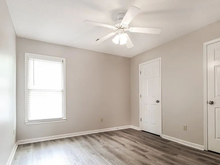 9354 Sarsen Dr — Photo 13