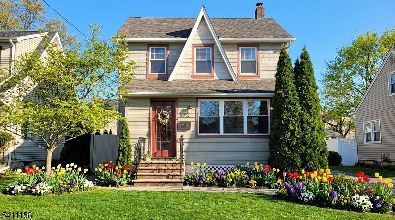 1st image of 75 Chestnut Ave