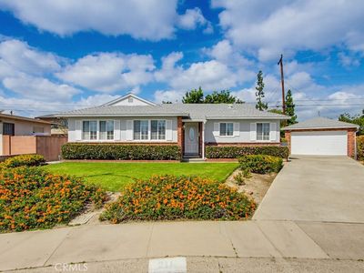 211 S Date St E, Anaheim, CA, 92805