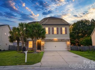 612 Colony Lakes Dr, Lexington, SC 29073