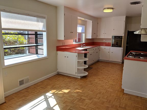 2nd image of 1506 Los Altos Dr