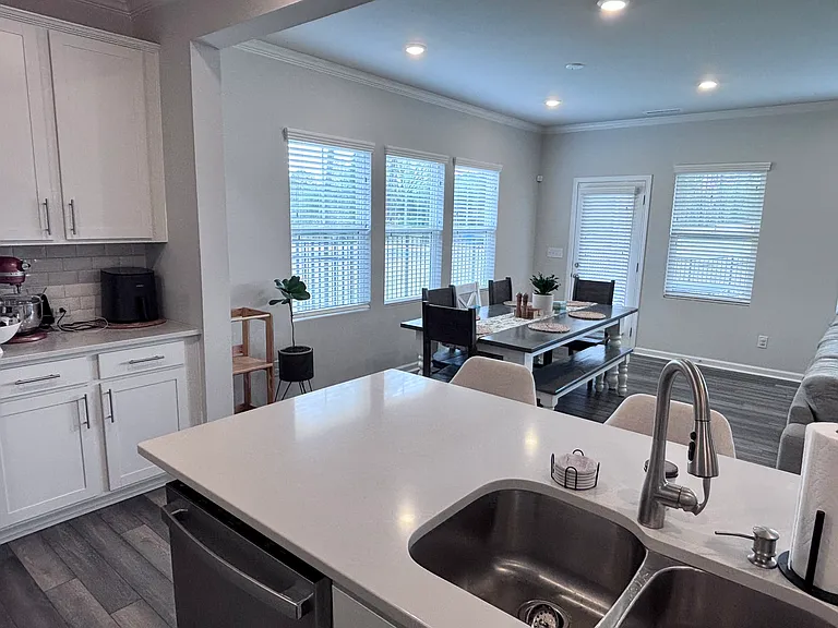 4112 Sierra Pelona Dr — Photo 6