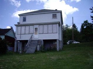 11 Grace St, Slovan, PA 15078