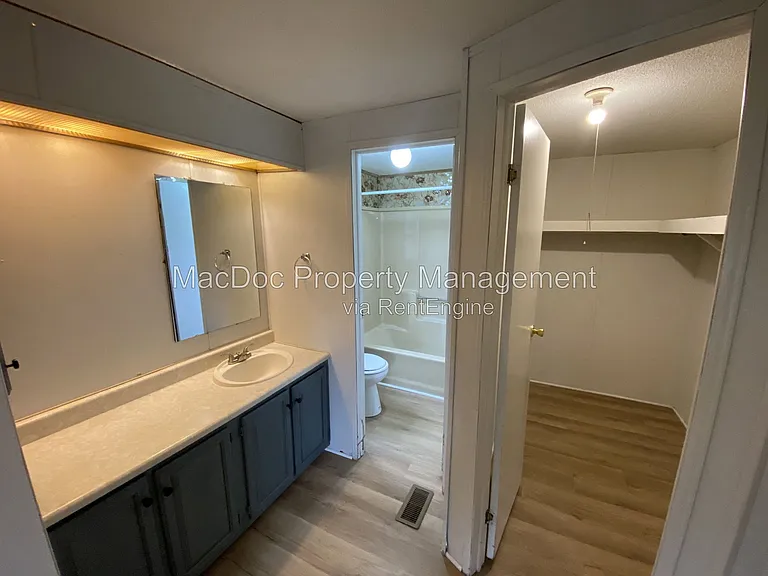 900 White St — Photo 18