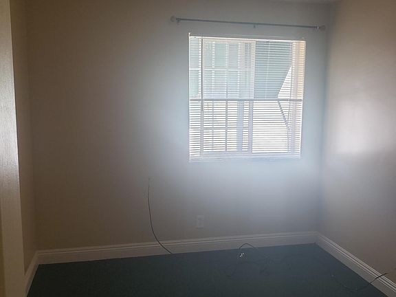 4th image of 4235 Crenshaw Blvd #E