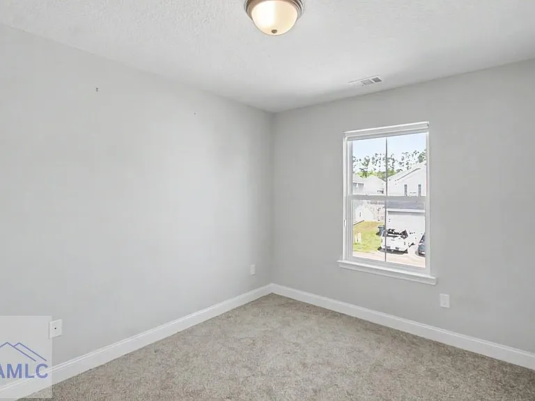 547 Fairview Cir — Photo 12