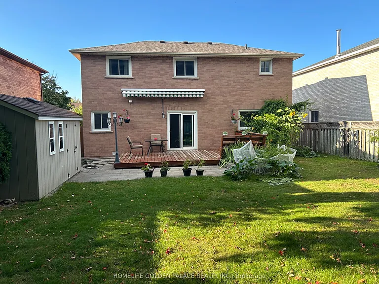 451 Traviss Dr — Photo 8