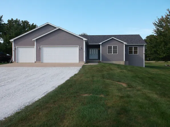 203 W South St, Dover, IL 61323