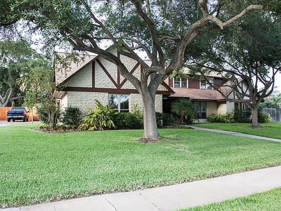 3rd image of 5134 Cape Fear Dr