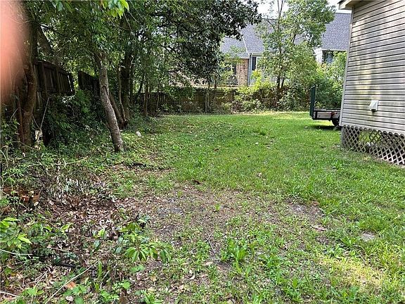 2nd image of 3759 Old Shell Rd