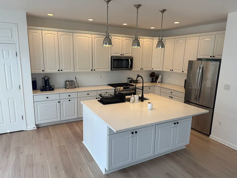 13907 Lindendale Ln — Photo 8