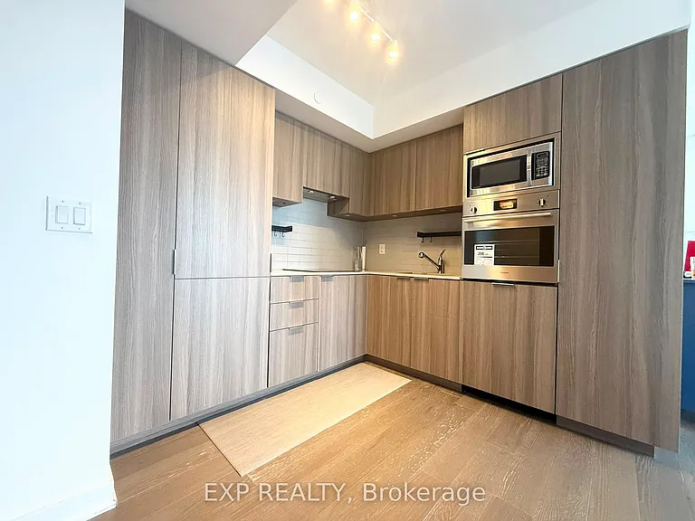11 Wellesley St W #1605 — Photo 4