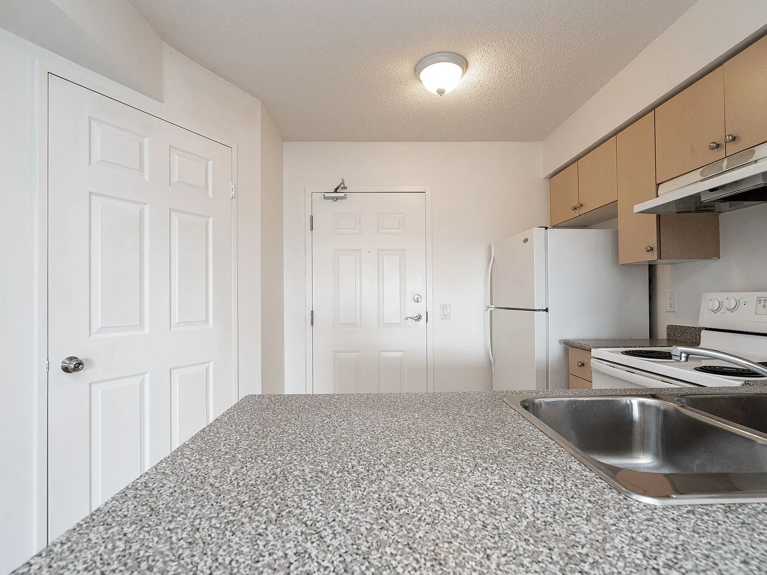 333 Sidney Belsey — Photo 1