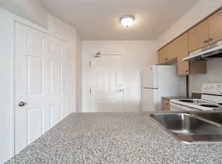 333 Sidney Belsey, Toronto, ON M6M 0A2