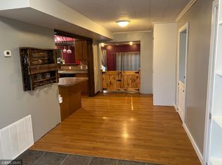 17 Pine St N, Mora, MN 55051