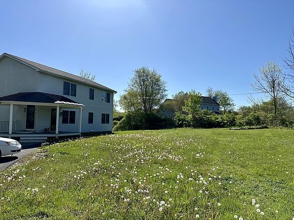 4th image of 102 Vosburgh Rd #2