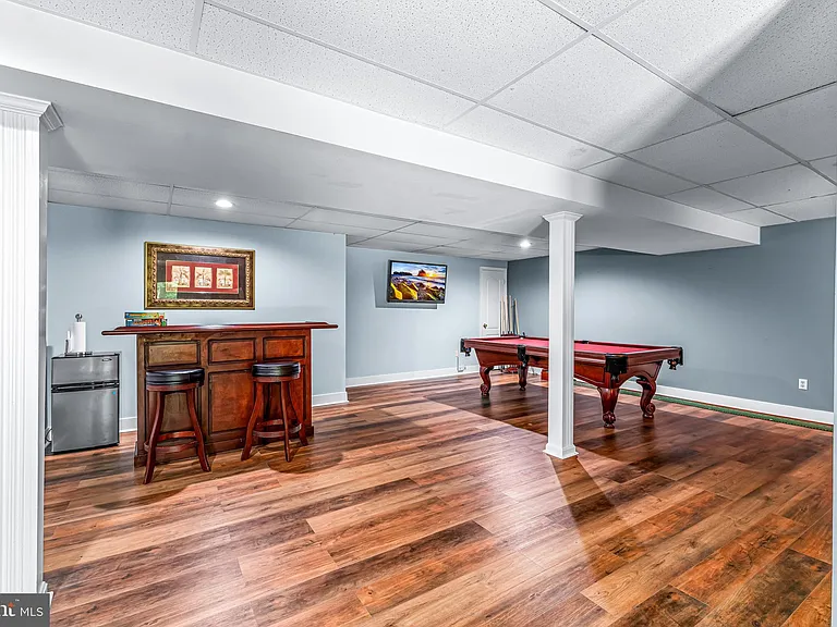 10870 Hammond Dr — Photo 38