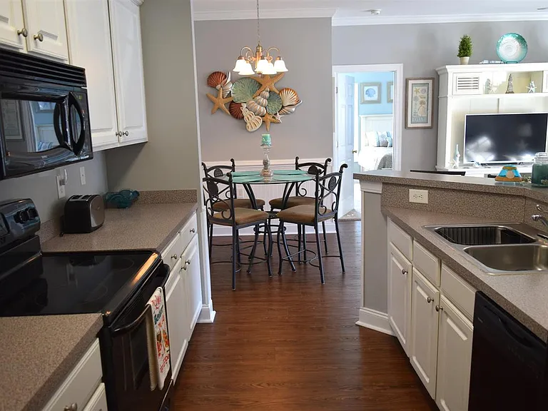 2005 Silvercrest Dr #32A — Photo 11