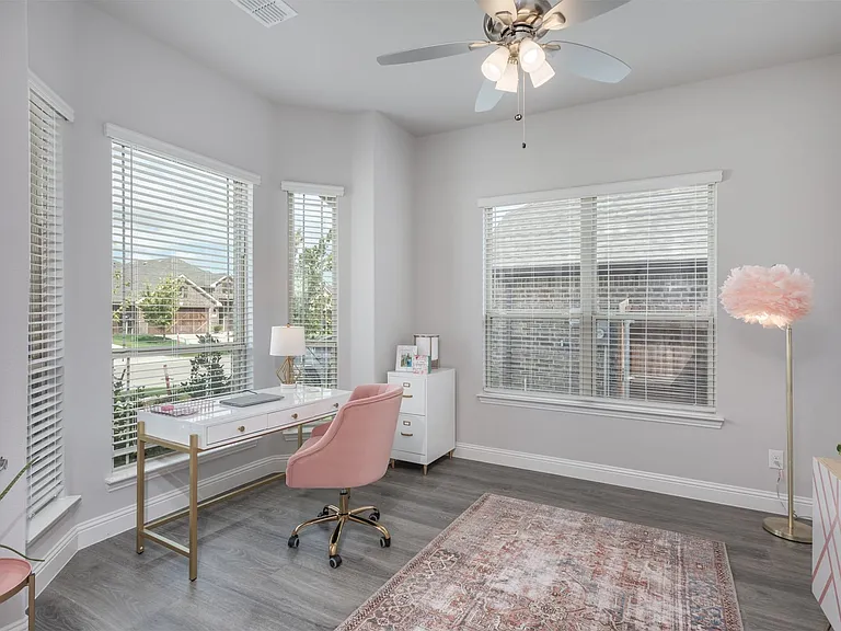 204 Garden Grove Dr — Photo 4