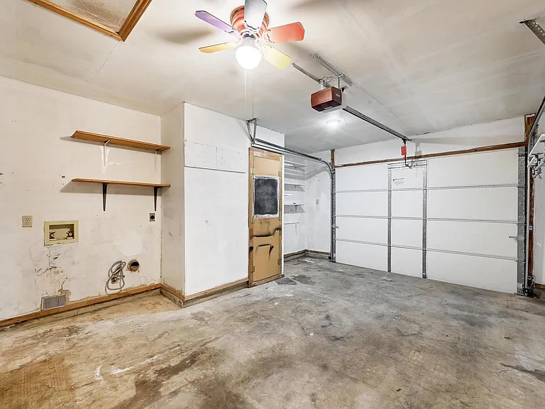 3006 Linnet Dr — Photo 24