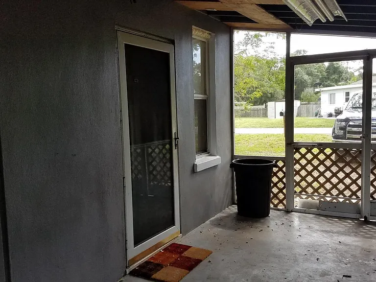 257 Whittier Ave — Photo 8
